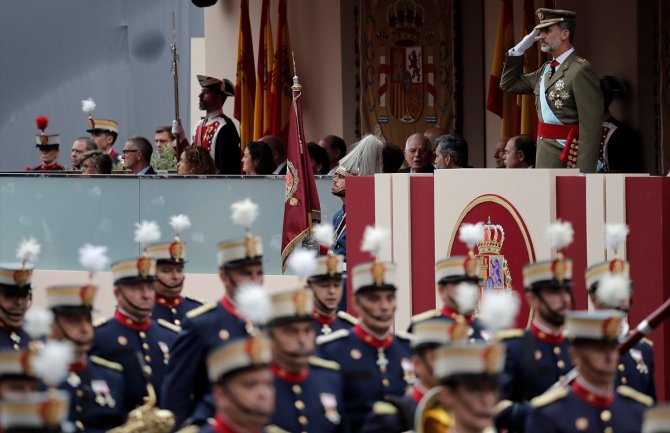 Španija vojnom paradom obilježila Nacionalni dan (FOTO)