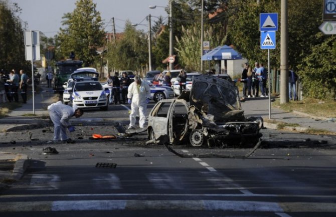 Podmetnuta bomba na automobil voditeljke 