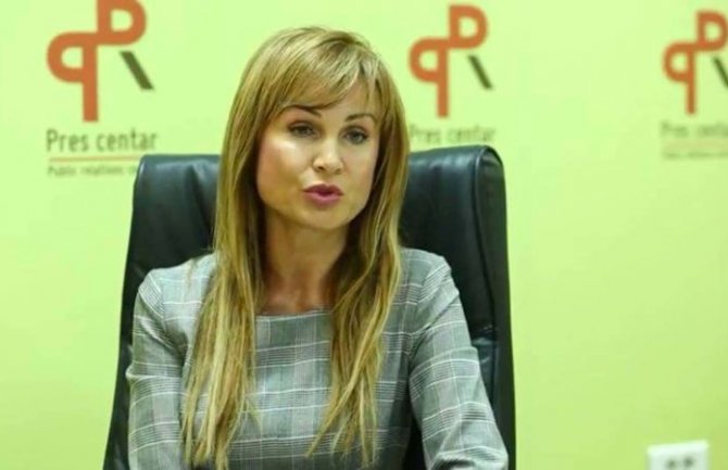 Supruga Nebojše Medojevića najavila protest ispred suda