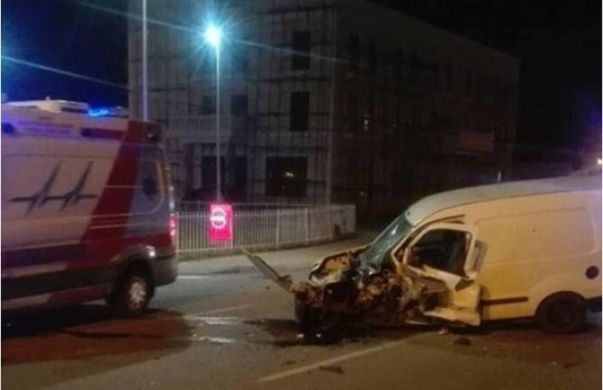 Podgorica: U saobraćajnoj nezgodi jedna osoba povrijeđena