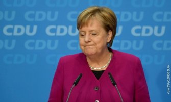 Angela Merkel se povlači s čela CDU-a, kancelarka ostaje do 2021. godine