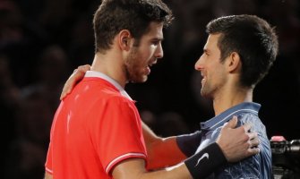  Đoković poražen u finalu: Hačanov je zaslužio trofej; Rus: Novak je pravi šampion