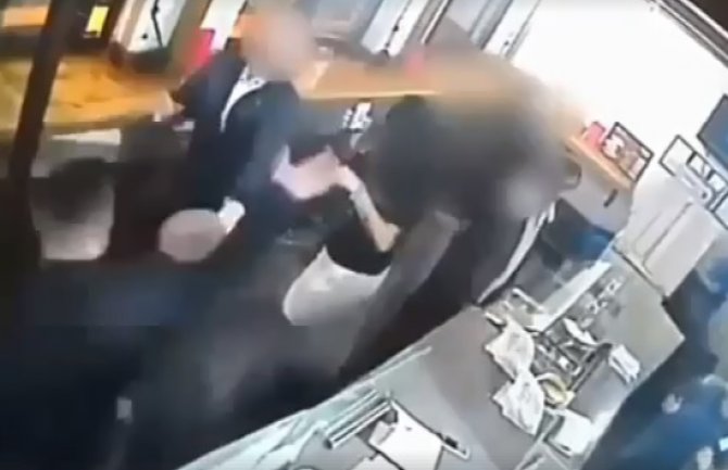 Uhapšen Podgoričanin koji je brutalno pretukao djevojke u radnji brze hrane