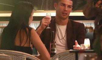 Ronaldo ne štedi: Sa djevojkom u Londonu potrošio 30. 940 eura samo na vino