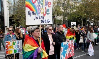 Završena Povorka ponosa: Niko više LGBT osobe neće gurati u četiri zida(FOTO)
