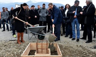 Gusinje: Šehović položio kamen temeljac za sportsko igralište vrijedno 300.000eura