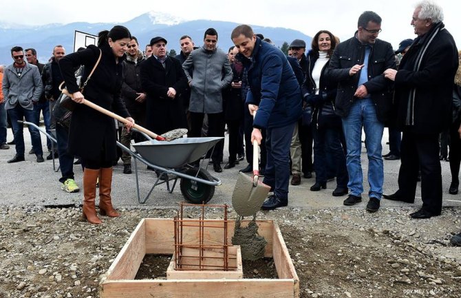 Gusinje: Šehović položio kamen temeljac za sportsko igralište vrijedno 300.000eura