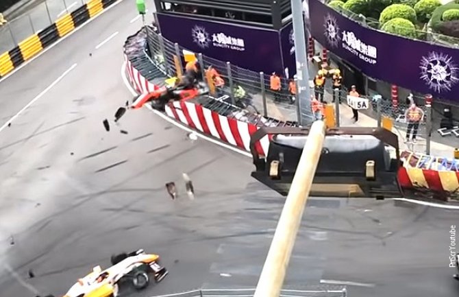 Velika nesreća tokom trke Formule 1: Bolid preletio ogradu, povrijeđeno 5 osoba (VIDEO)