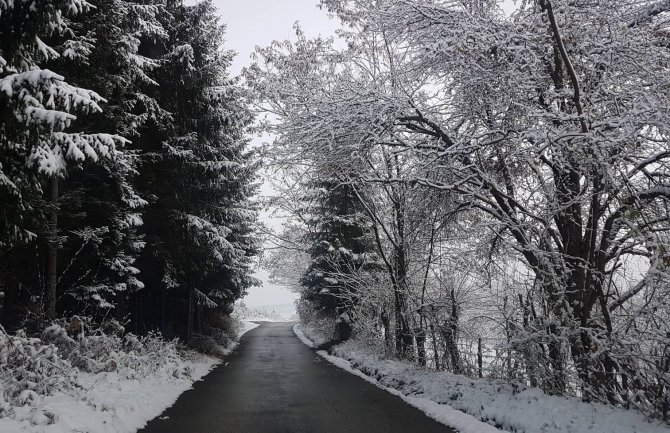 Hladan talas stigao na Zapadni Balkan, svuda snijeg, u BIH crveni meteo-alarm