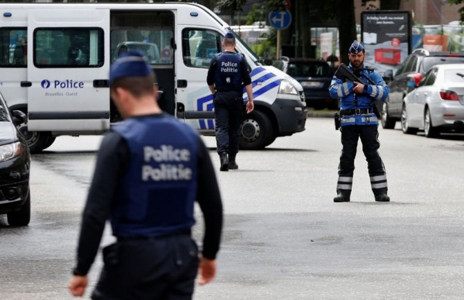 U Briselu izboden policajac, napadač teško ranjen