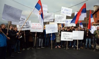 Protest Srba na sjeveru Kosova, KFOR: Postoje tenzije, nadamo se da neće biti potrebe za intervencijom