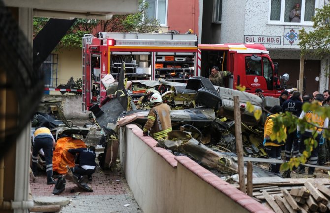 Istanbul: Srušio se helikopter usred naselja, između zgrada, 4 vojnika poginula(FOTO)(VIDEO)