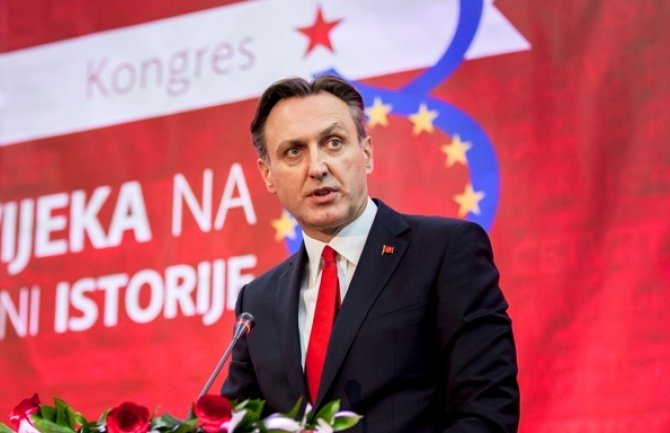 Krivokapić izabran u Predsjedništvo PES -a