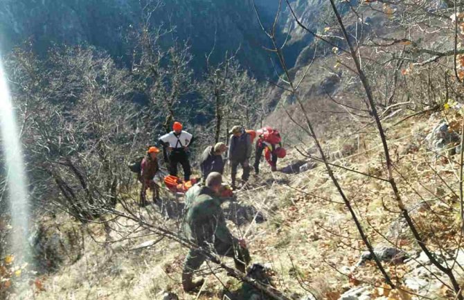 Pripadnici GSS-a spasili lovca kod Šavnika: Prilikom pada zadobio povrede