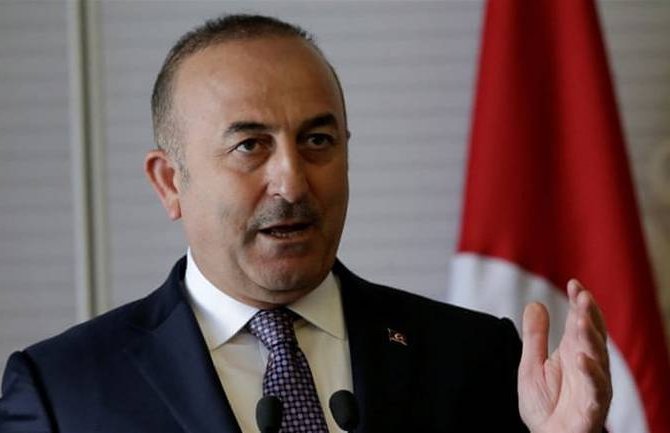Čavušoglu: Tramp  Erdoganu rekao da rade na pitanju izručenja Gulena
