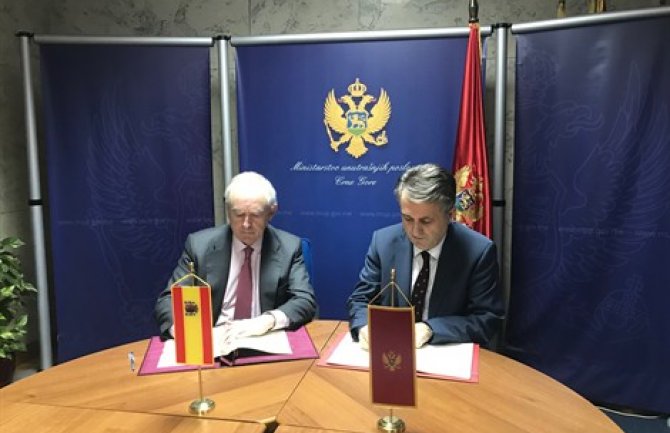 Potpisan sporazum o readmisji između CG i Španije, radiće se i na međusobnom priznavanju vozačkih dozvola