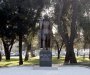 U Podgorici postavljen spomenik Josipu Brozu Titu(FOTO)