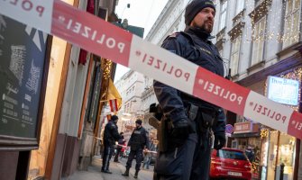 Istraga o ubistvu Roganovića u Beču: Napadač sačekao da završe ručak, pucao pa pobjegao pješice