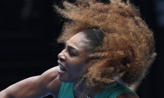 Serena rutinski savladala Bušar