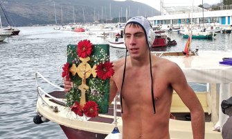Mladi vaterpolista Radonić najbrže do časnog krsta u Herceg Novom
