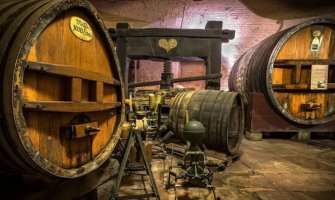 Najstarije vino na svijetu služeno je samo tri puta za pet i po vjekova