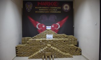 Turska: Među bananama pronađeno 615 kilograma kokaina, uhapšene četiri osobe