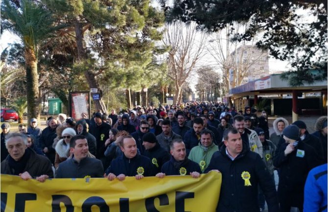 Protestni skup u Budvi: Opozicija da nastavi da pokazuje jedinstvo u danima koji dolaze