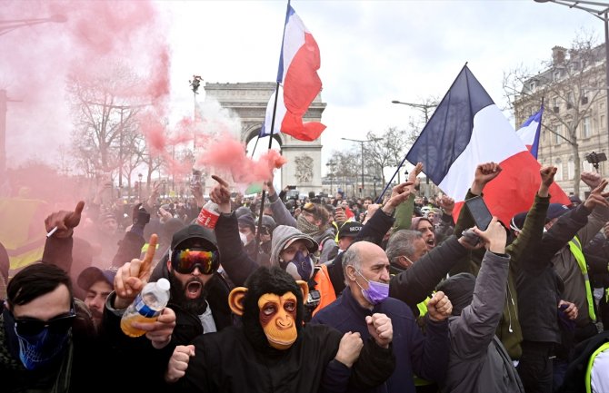 Protesti u Francuskoj: Učestvovalo više od 28.000 osoba, privedena 21 (FOTO)