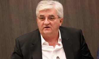 Crnoj Gori potrebno 20.000 sezonaca; Radulović: Naši ljudi neće da rade jer su male plate