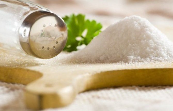 Prekomjerni unos soli ubrzava proces debljanja