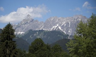 Dvoje švajcarskih planinara stradalo na planini Materhorn