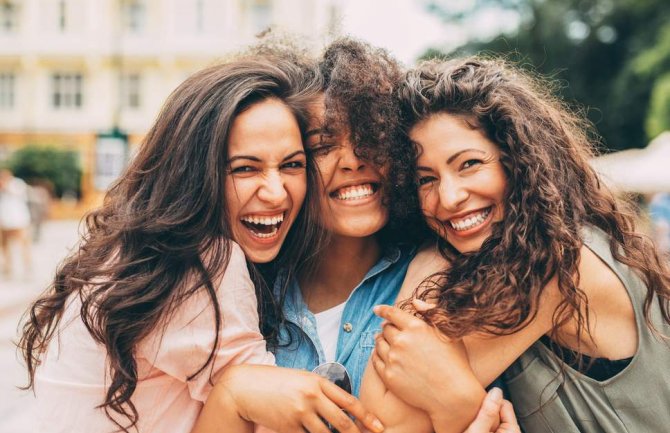  Smijeh pozitivno utiče na pamćenje i raspoloženje ljudi