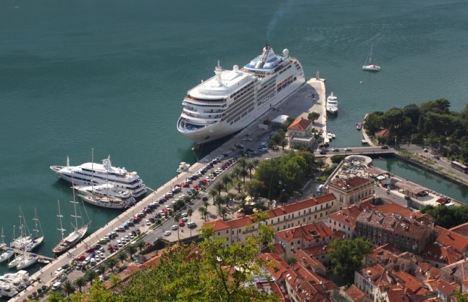 Prvi kruzeri u Kotoru od avgusta, turistički radnici u problemu