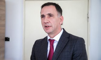Dug FZO zbog nedovoljno sredstava za bolnice, Čirgić zbog politike podnosi ostavku