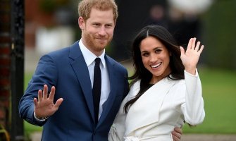 Princ Hari i Megan prvi put uslikani u javnosti posle napuštanja kraljevske porodice (FOTO)