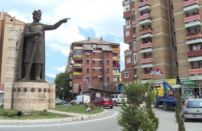 Kosovska Mitrovica: Zatvaraju se kafići, samo će apoteke raditi