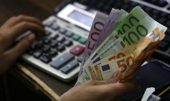 EBRD: Pad ekonomije za osam odsto, očekuje se oporavak sledeće sezone
