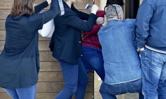 Split: Održana misa s vjernicima, napadnuta novinarka i snimateljka