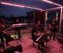 Lukasov koncert sa balkona oduševio komšije, fanove i kolege (VIDEO)