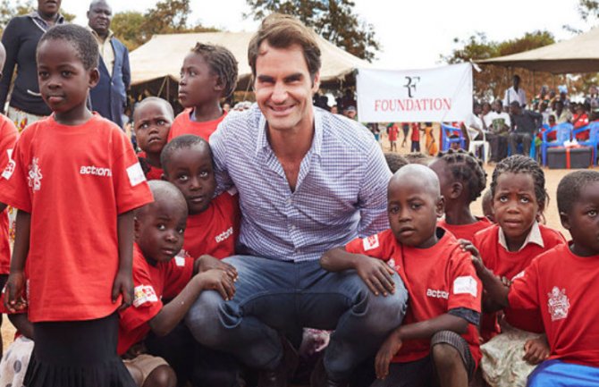 Federer uplatio milion dolara za gladnu djecu u Africi