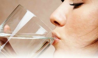 Evo koliko vode treba da pijete dnevno