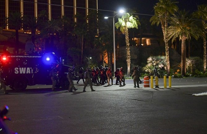 U Las Vegasu policajac upucan u glavu, u Sent Luisu ranjena četvorica 