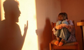 Njemačka: Banda muškaraca satima zlostavljala i snimala djecu