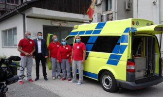 Još jedan human gest Bjelopoljca: Svom gradu donirao sanitetsko vozilo 