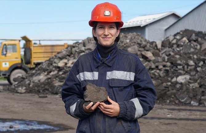 Sjenica: Dušica je jedina dama koja uz 330 rudara silazi u jamu rudnika „Štavalj“