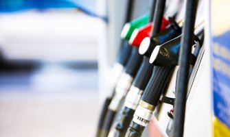 Sve vrste goriva jeftinije po jedan cent