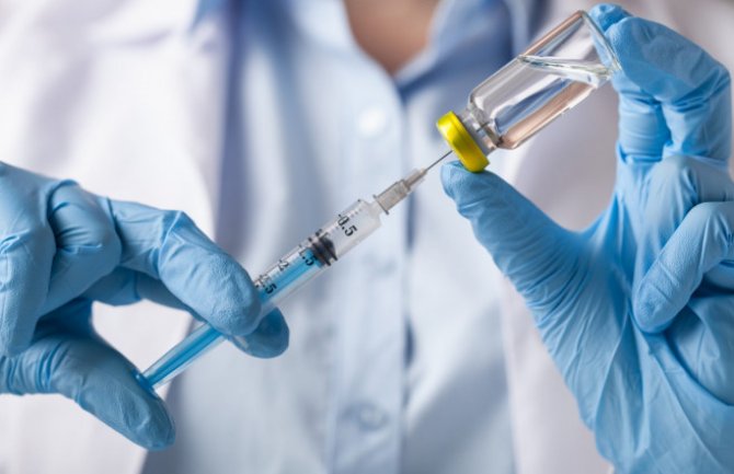 Počela nabavka opreme i dodatnih doza vakcine