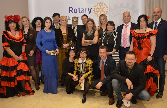 Rotari klub Kotor donirao medicinsku opremu u vrijednosti od  6.200 dolara Opštoj bolnici u tom gradu
