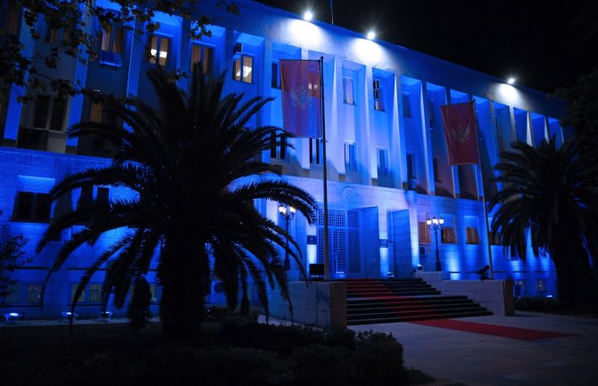  Zgrada Predsjednika Crne Gore u plavom: Podrška dječijim pravima