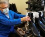 Obućar iz Rumunije napravio antikorona čizme, veličina 75 garantuje distancu